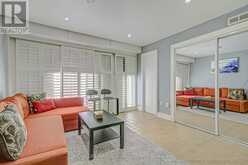 18 - 18 OAKEN GATE WAY Toronto