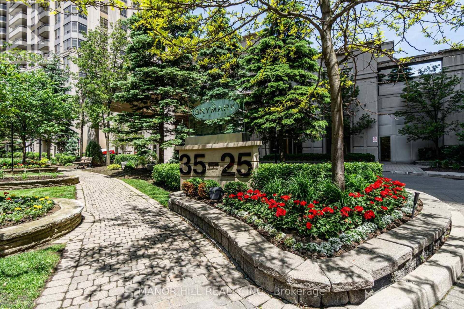 308 - 35 KINGSBRIDGE GARDEN CIRCLE Mississauga