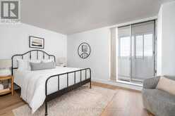 1601 - 3845 LAKE SHORE BOULEVARD W Toronto