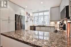 27 SHAFTESBURY AVENUE Toronto