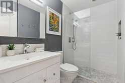 5 - 369 ALBANY AVENUE Toronto