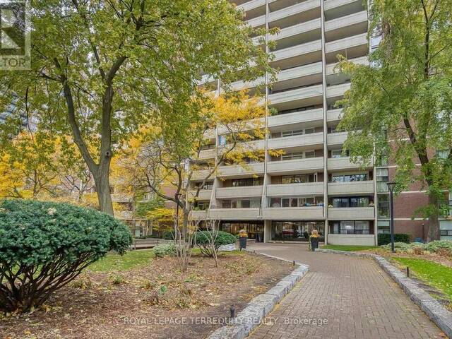 2803 - 40 HOMEWOOD AVENUE Toronto Ontario