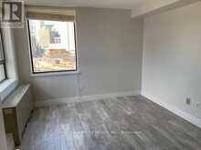 805 - 270 QUEENS QUAY W Toronto