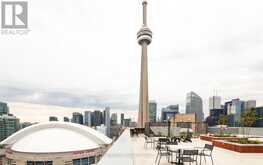 805 - 270 QUEENS QUAY W Toronto