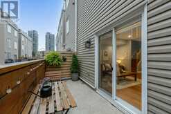 11B - 11B CRAWFORD STREET Toronto