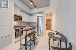 909 - 195 MCCAUL STREET Toronto