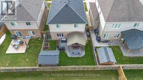 211 MAPLE BUSH DRIVE Cambridge