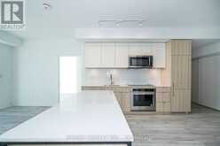 906 - 220 MISSINIHE WAY Mississauga