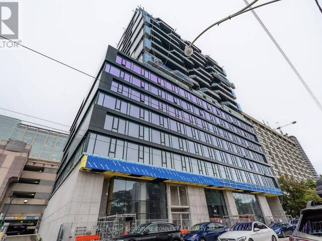 806 - 195 MCCAUL STREET Toronto Ontario