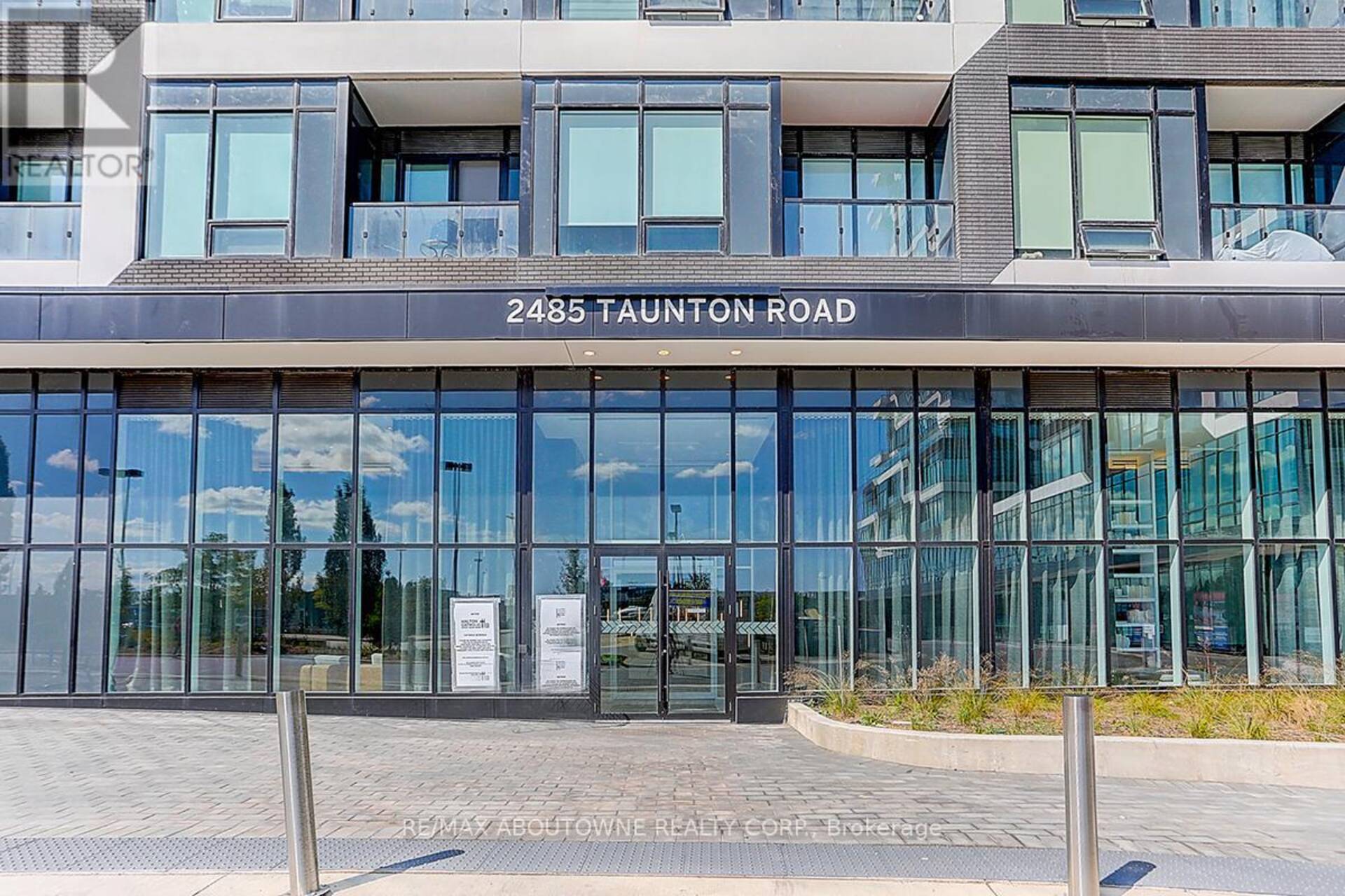 624 - 2485 TAUNTON ROAD Oakville