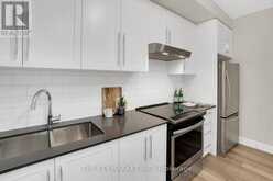 504 - 657 CRICKLEWOOD DRIVE Mississauga