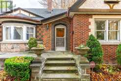 19 POTTRUFF ROAD S Hamilton