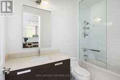 905 - 21 BALMUTO STREET Toronto