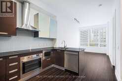 905 - 21 BALMUTO STREET Toronto