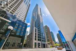 905 - 21 BALMUTO STREET Toronto