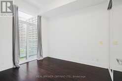 905 - 21 BALMUTO STREET Toronto