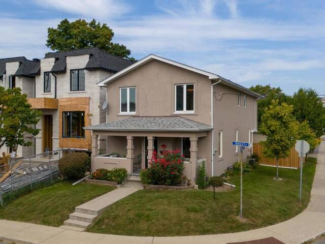 106 YARDLEY AVENUE Toronto Ontario