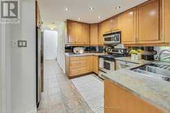 106 YARDLEY AVENUE Toronto