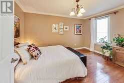 106 YARDLEY AVENUE Toronto