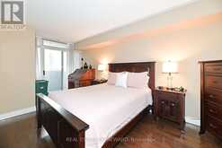 810 - 3233 EGLINTON AVENUE E Toronto