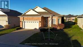 18 ANDY'S ALLEY Whitchurch-Stouffville