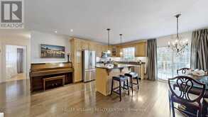 26 VICTORY DRIVE East Gwillimbury