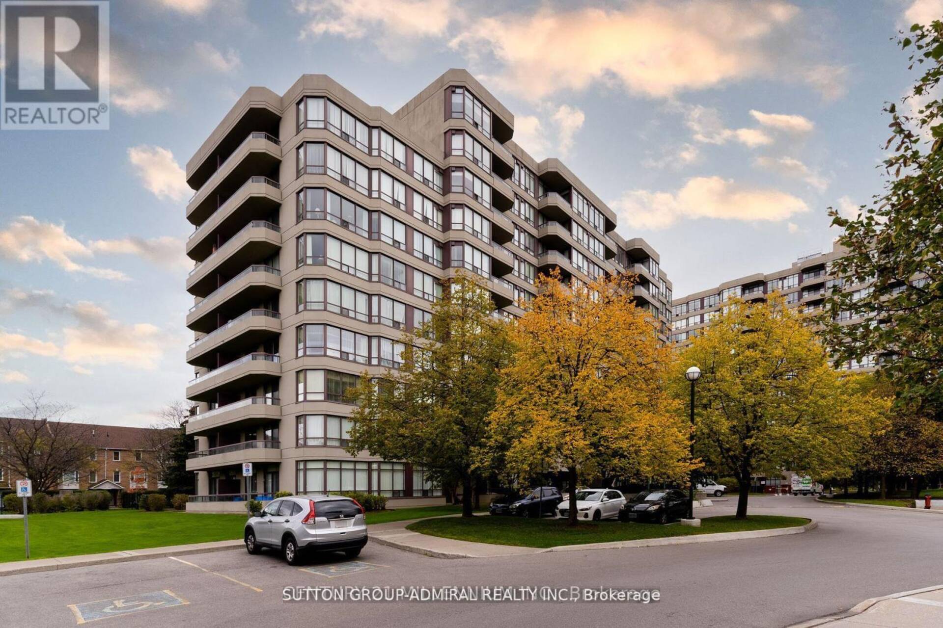 211 - 81 TOWNSGATE DRIVE Vaughan