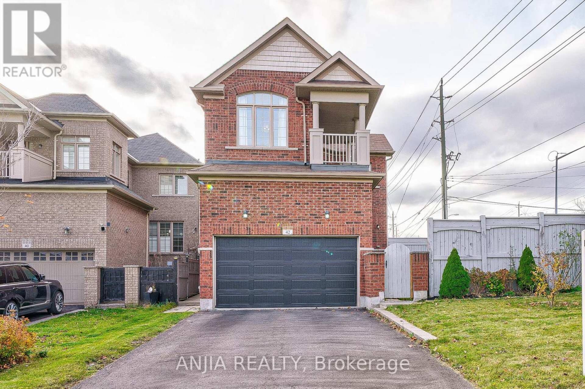 42 JOCADA COURT Richmond Hill