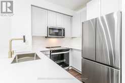 1705 - 220 BURNHAMTHORPE ROAD Mississauga