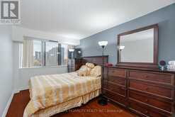 407 - 21 MARKBROOK LANE Toronto