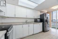 407 - 21 MARKBROOK LANE Toronto