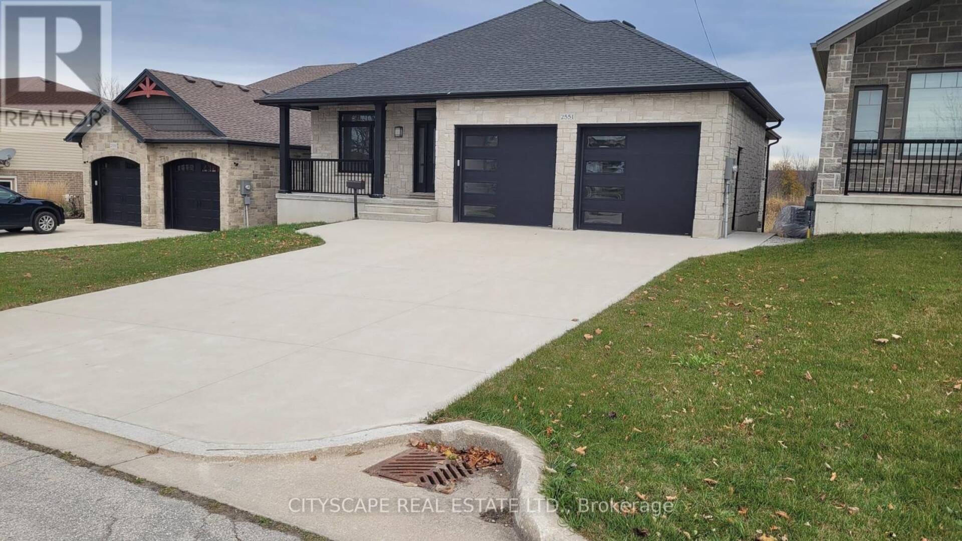 2551 9TH AVENUE E Owen Sound