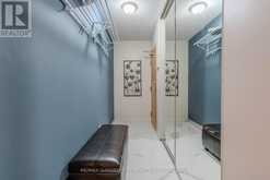 202 - 897 SHEPPARD AVENUE W Toronto