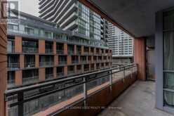 517 - 15 BRUYERES MEWS Toronto