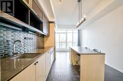 502 - 783 BATHURST STREET Toronto