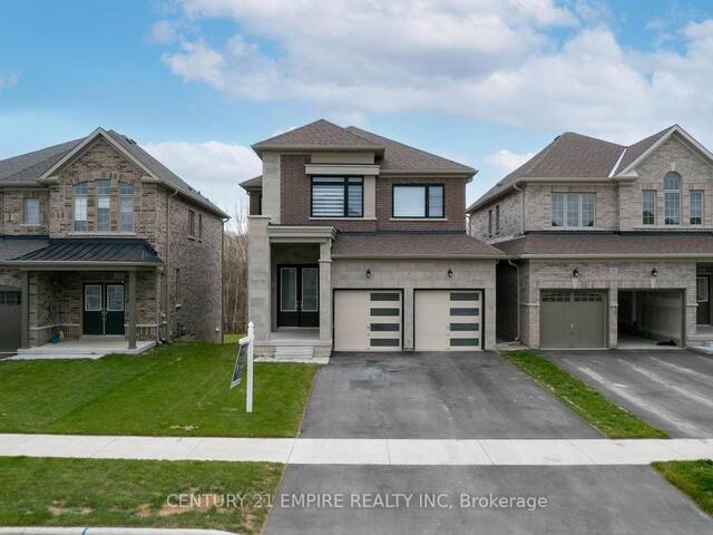 210 FERRAGINE CRESCENT Bradford/West Gwillimbury Ontario