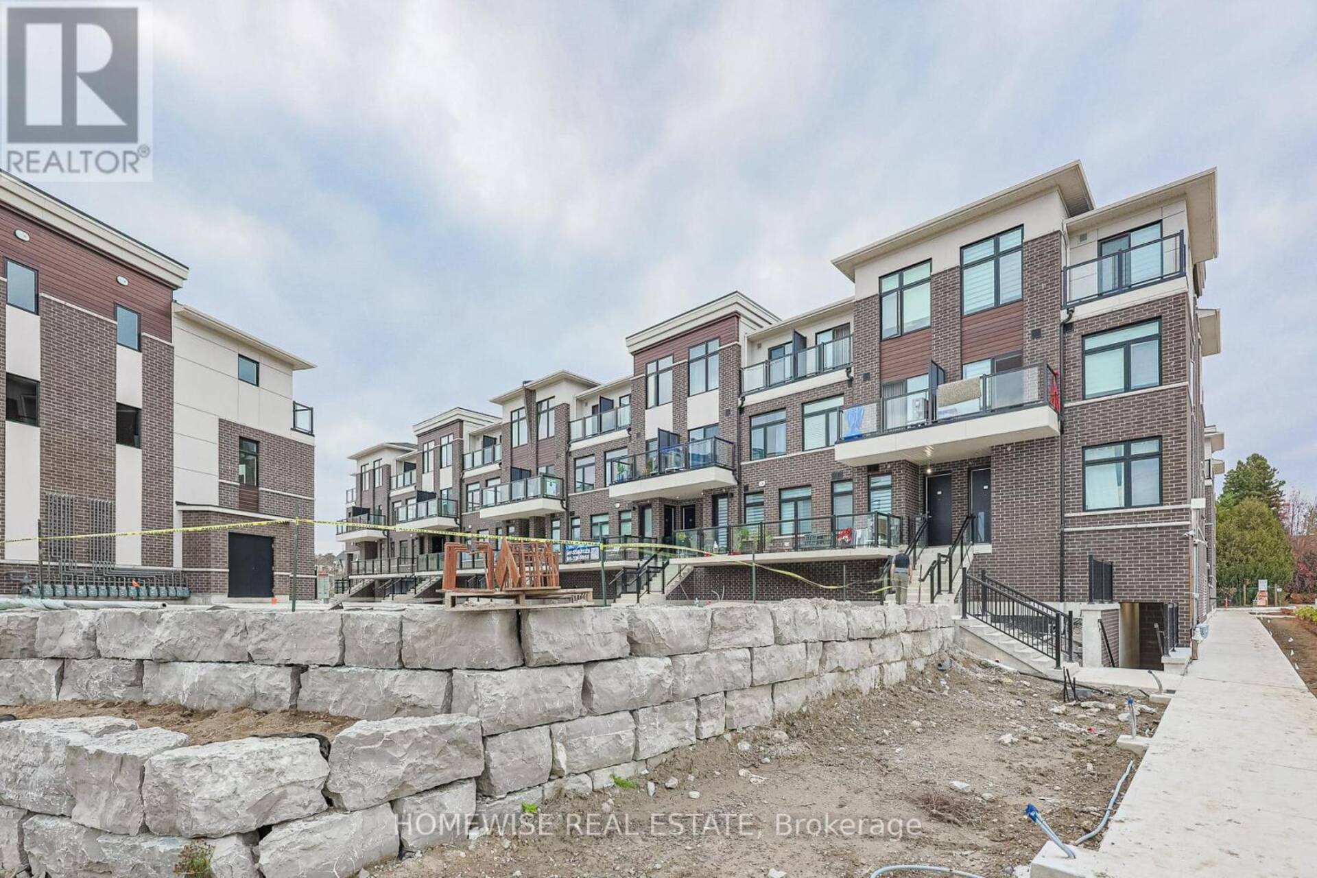 203 - 755 OMEGA DRIVE Pickering