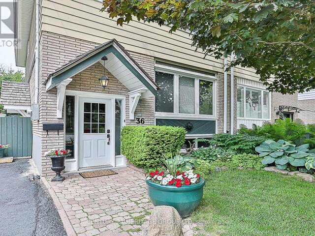 36 HILLVIEW DRIVE Newmarket Ontario