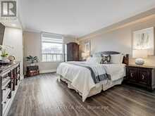 813 - 7 TOWNSGATE DRIVE Vaughan