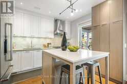 225 ERSKINE AVENUE Toronto