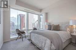 4307 - 180 UNIVERSITY AVENUE Toronto