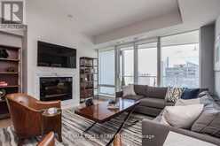 4307 - 180 UNIVERSITY AVENUE Toronto