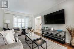 2 AQUASANTA CRESCENT W Hamilton