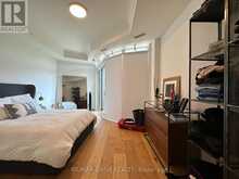 1002 - 151 AVENUE ROAD Toronto