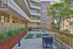 1002 - 151 AVENUE ROAD Toronto