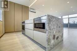 899 DUNDAS STREET W Toronto