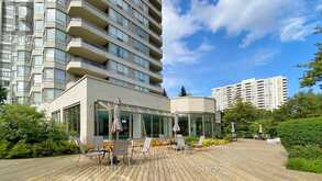 1515 - 175 BAMBURGH CIRCLE Toronto