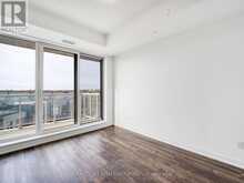 512 - 6 DAVID EYER ROAD Richmond Hill