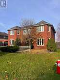 8 RIDELLE COURT Brampton