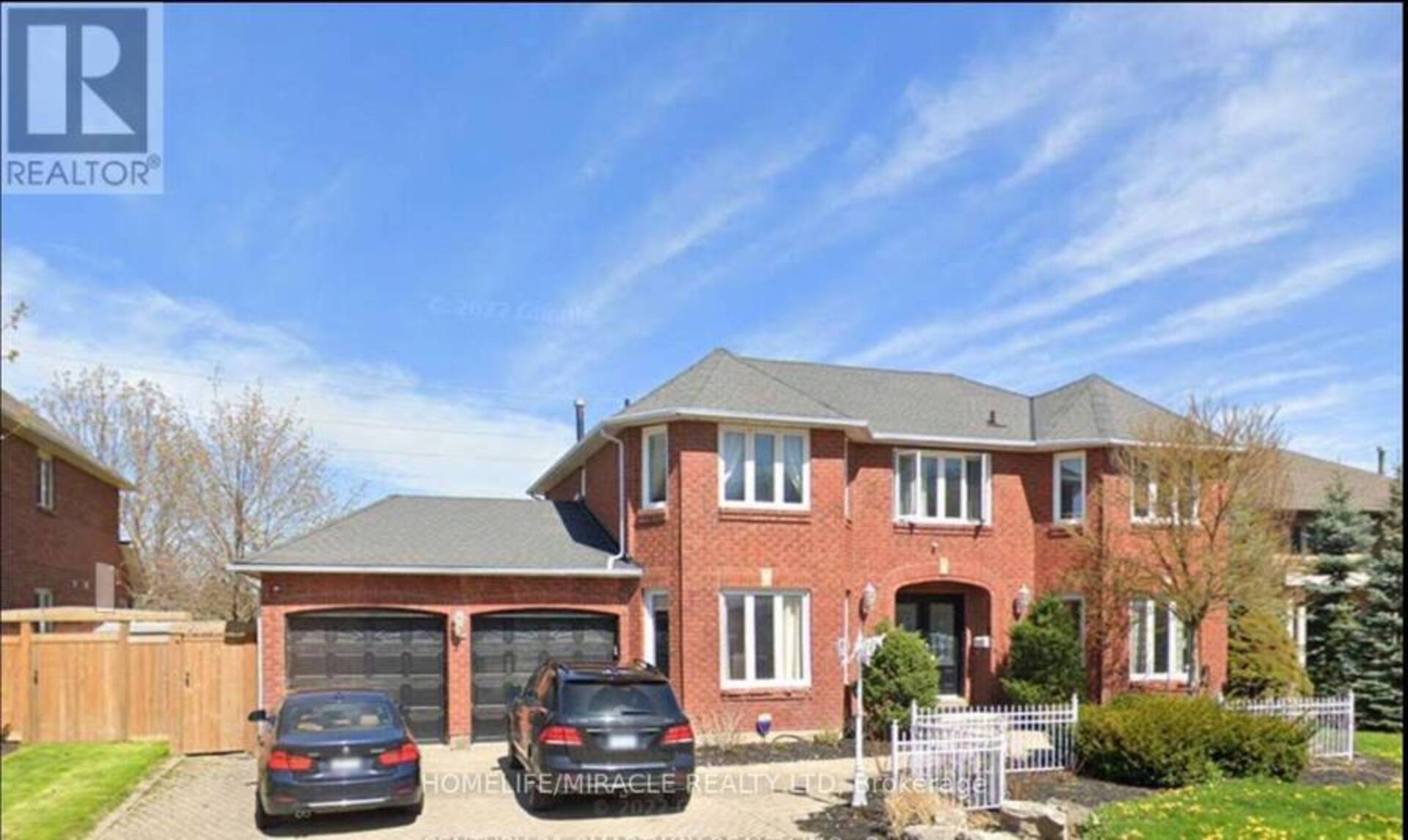 8 RIDELLE COURT Brampton